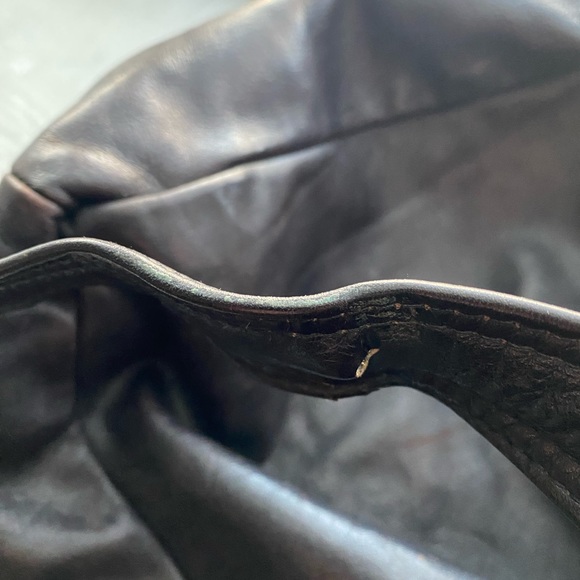 Vintage Black Leather Messenger Bag - Picture 12 of 13